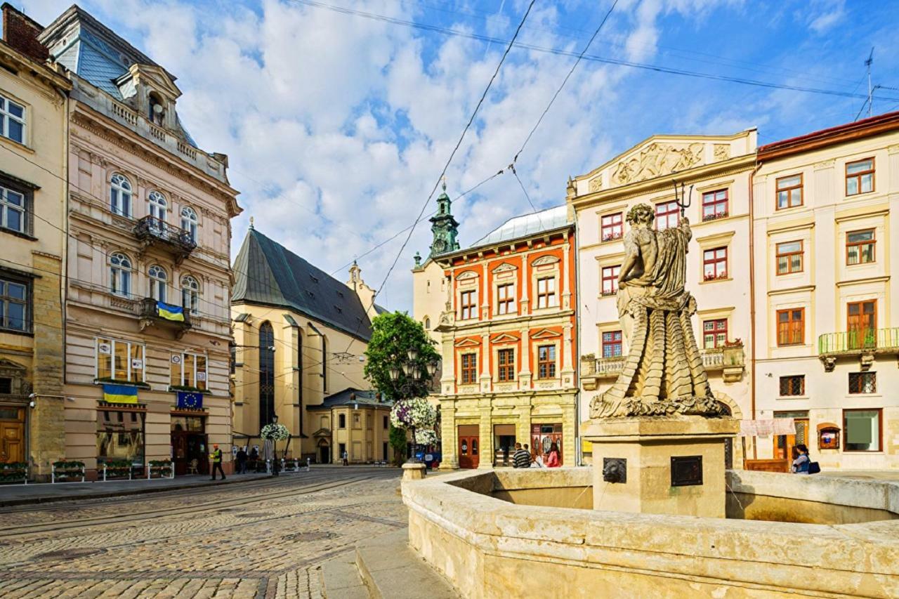Smart -Апартаменти В Центрі Львова - 2 Хв До Оперного Театру Luaran gambar